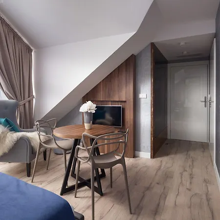 Aparthotel My Story 4*